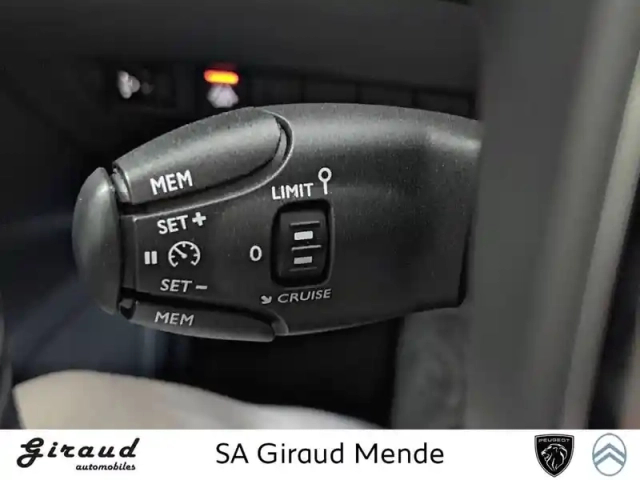 Peugeot 2008 puretech 100 s&amp;s bvm6 — photo 15