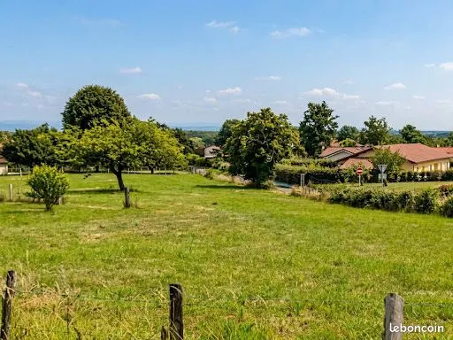 Terrain 679 m² Chaveyriat