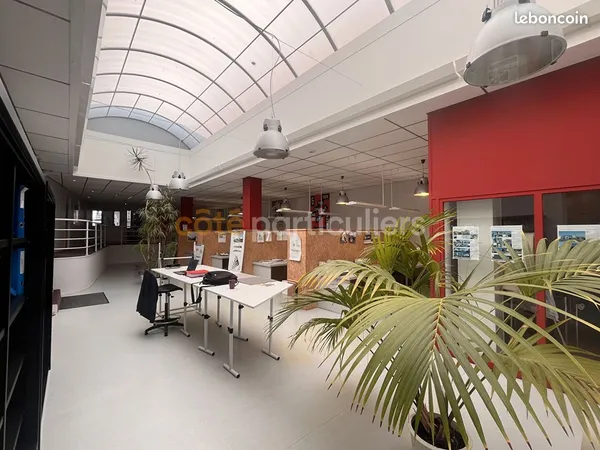Bureaux 375 m² COUTANCES