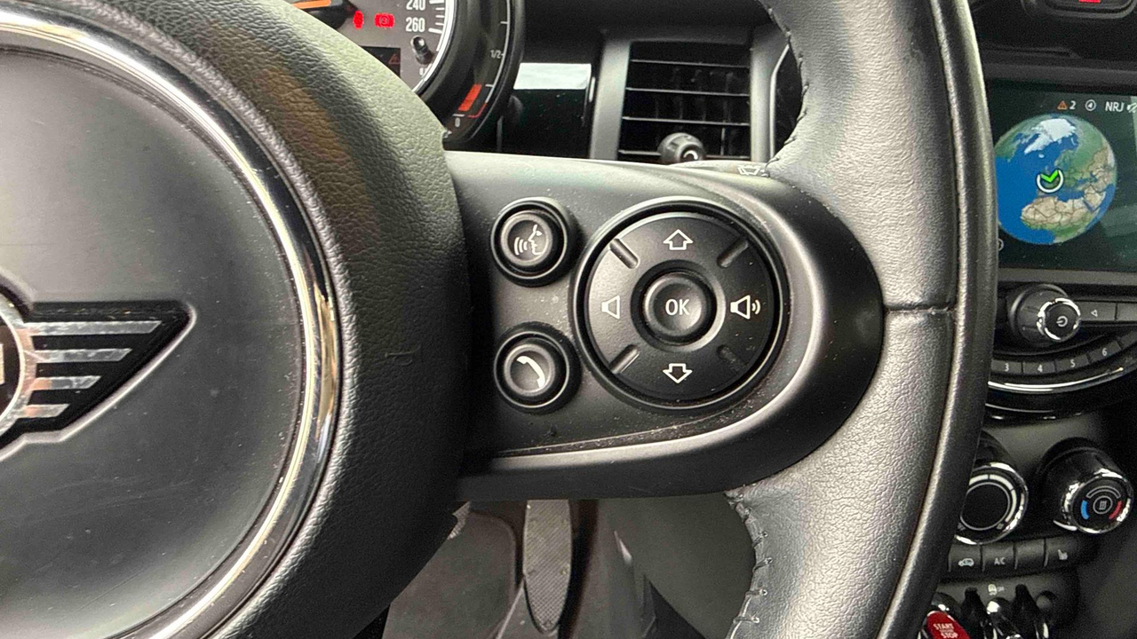 Mini Hatch 3 Portes One 102 ch — photo 18