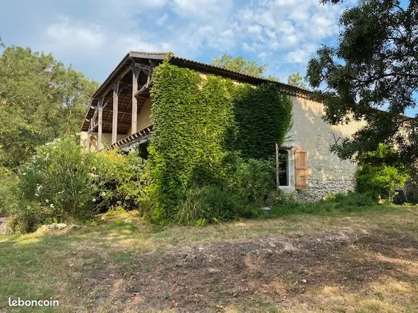 Propriété 4 pièces 170 m²