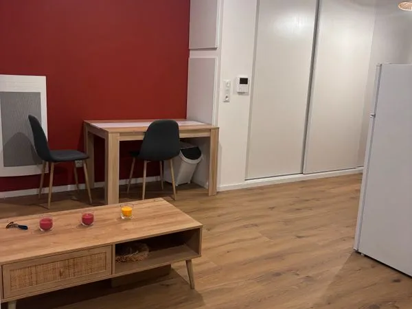 Studio meublé récent 32 m2