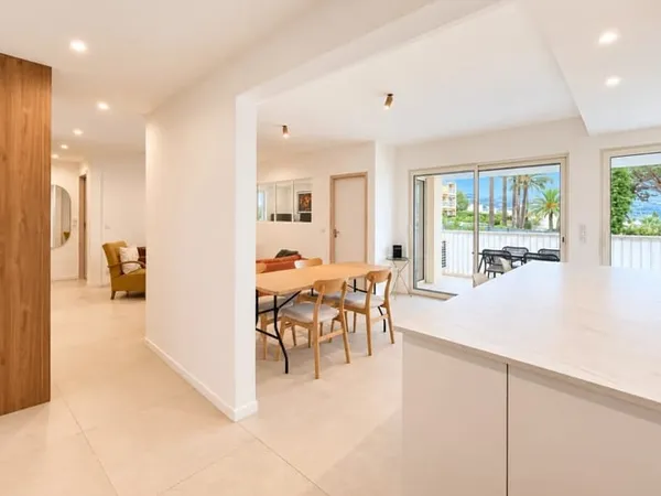 CANNES/ PETIT JUAS/ T3/ TERRASSE/ BALCON/ 2 PARKING/ CAVE