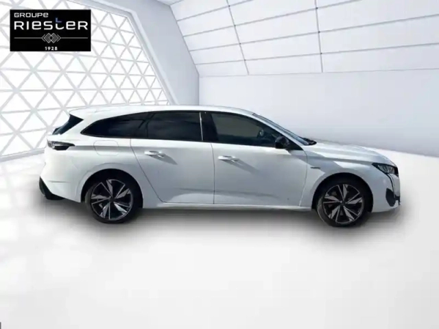 Peugeot 308 sw phev 180 e-eat8 — photo 24