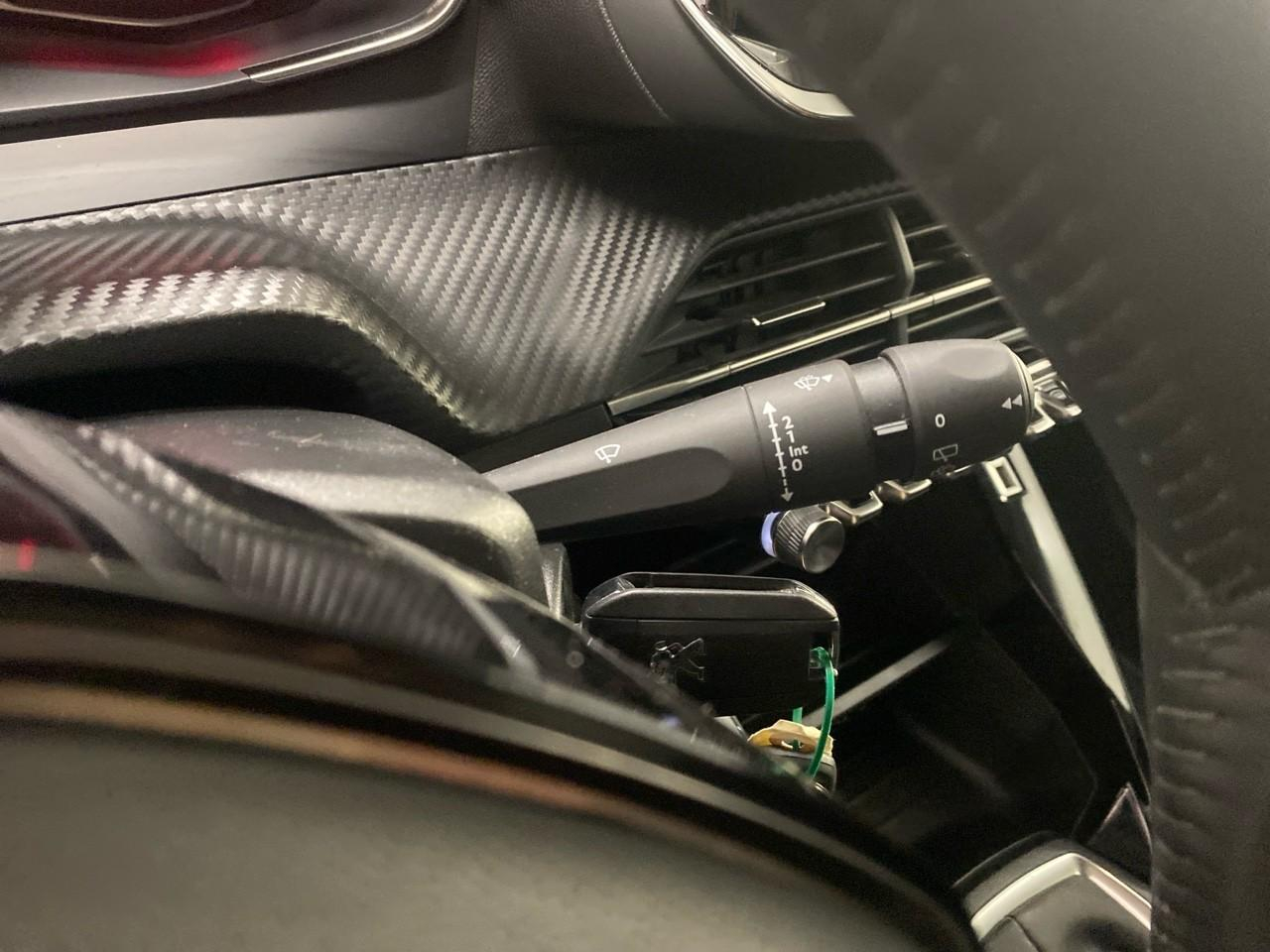 Peugeot 208 puretech 100 s&s bvm6 style — photo 20