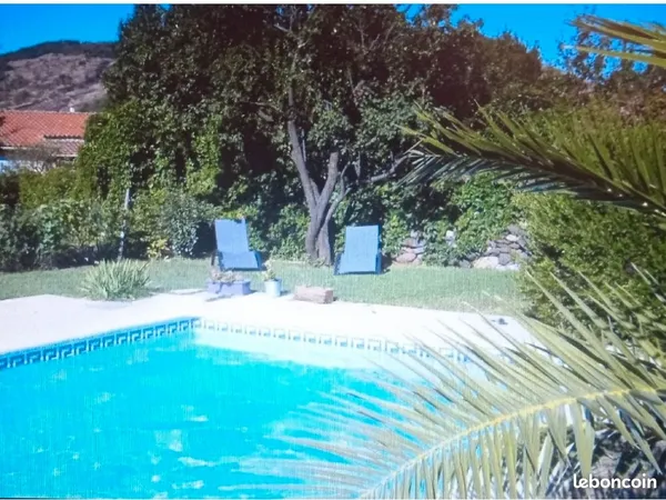 Villa a énergie positive avec piscine et terrain à 800m du Salagou