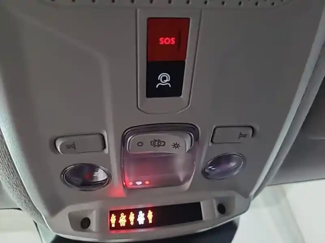 Citroën C4 hybride 136 e-dcs6 — photo 56