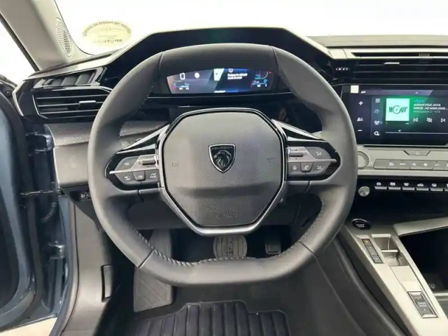 Peugeot 308 sw hybrid 145 e-dcs6 — photo 9