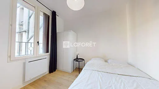 Chambre de service 1 pièce 50 m²