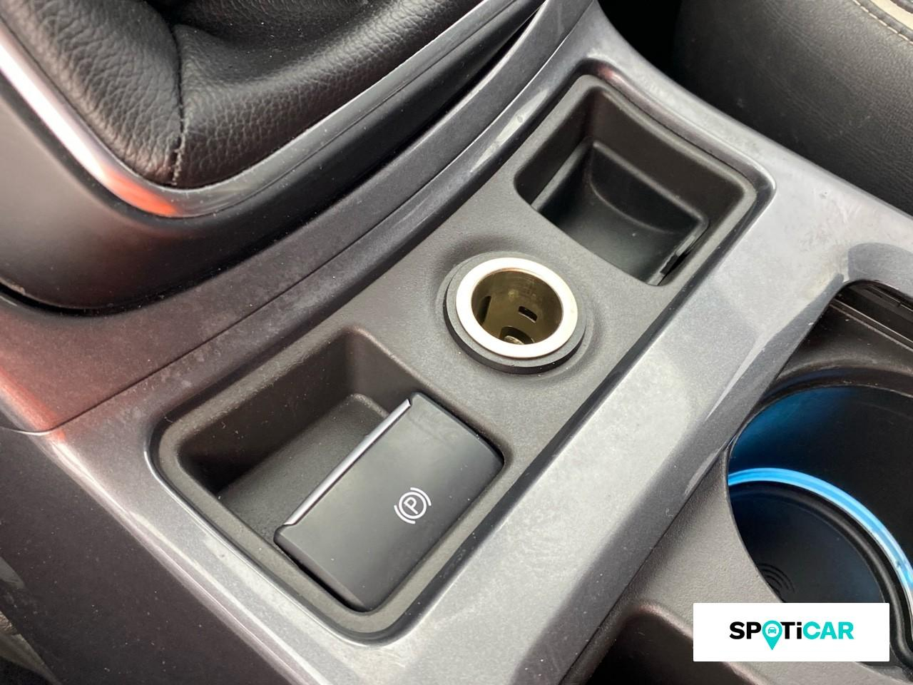 Ford Kuga 2.0 tdci 150ch stop&start vignale 4x2 euro6.2 — photo 16