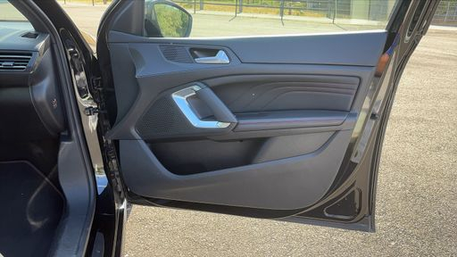 Peugeot 308 1.2 PureTech 130 EAT8 - GT – 2021 – 74274 km – Essence – Boîte Automatique — photo 50