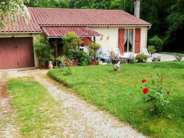 Maison dans un secteur très tranquille