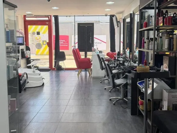 Boutique 100 m²