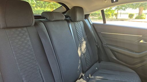Peugeot 508 1.5 BLUEHDI 130.0 - Active Business – 2019 – 100880 km – Diesel – Boîte Automatique — photo 29