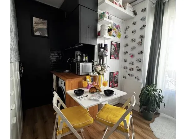 Studio 1 pièce 13 m²