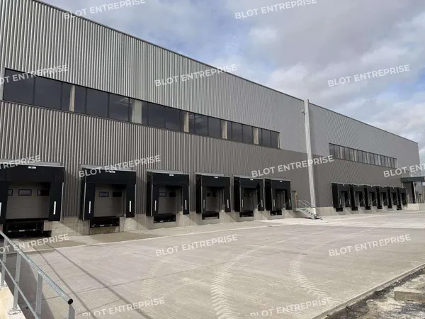 Loue cellules logistiques neuves 12 000m² Etrelles