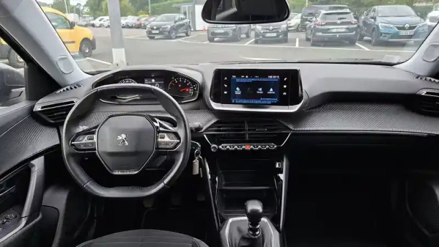 Peugeot 2008 puretech 100 s&amp;s bvm6 — photo 9