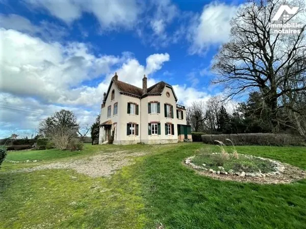 Maison 11 pièces 290 m²