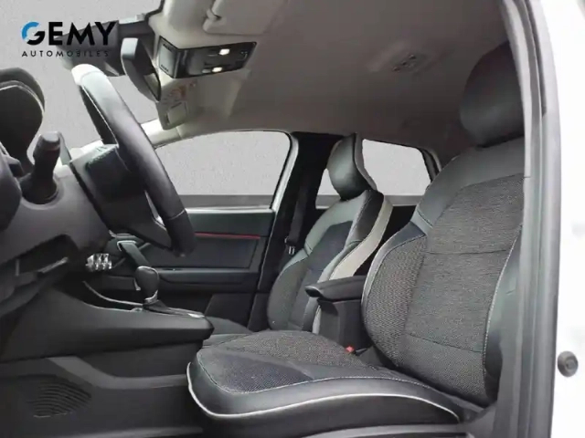 Renault Captur e-tech hybride rechargeable 160 — photo 24
