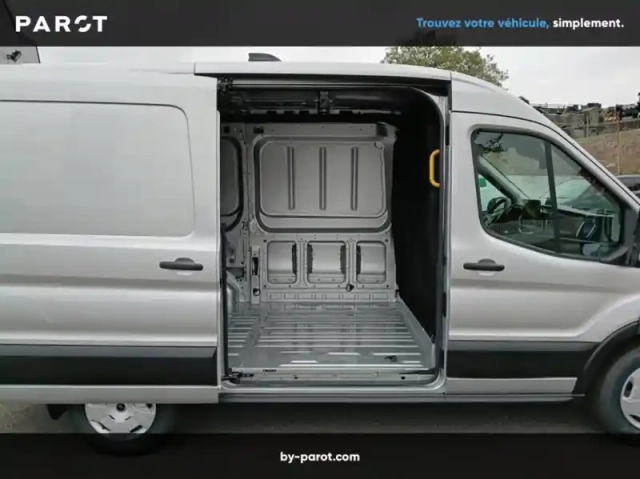 Ford Transit fourgon fg t310 l2h2 2.0 ecoblue 130ch bva8 trend — photo 25