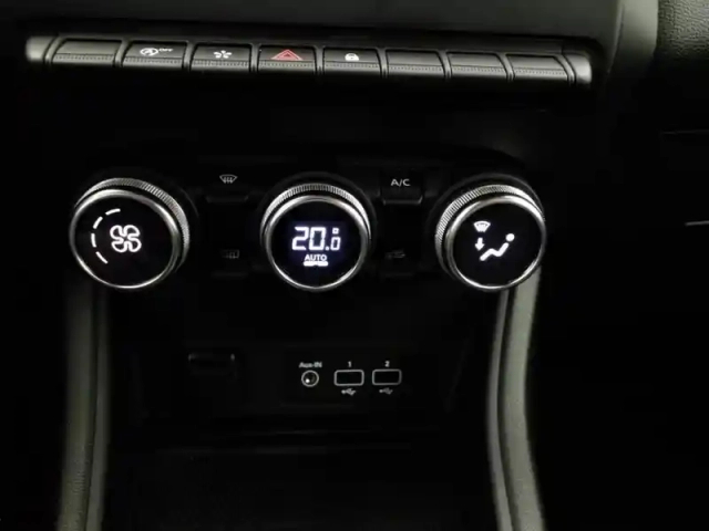 Renault Captur tce 90 techno — photo 13
