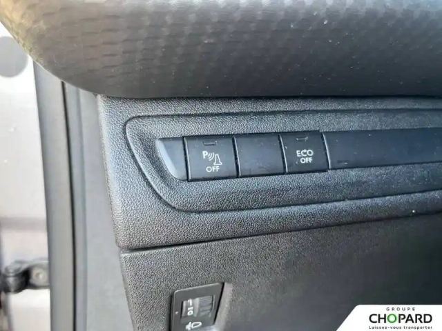 Peugeot 2008 puretech 130ch s&amp;s bvm6 — photo 14