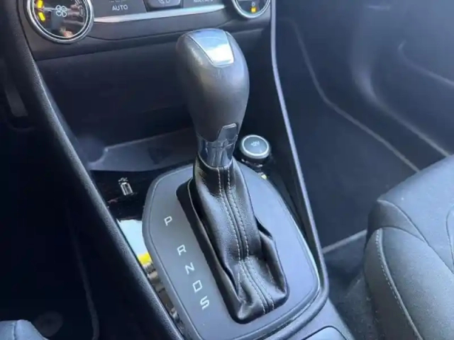 Ford Fiesta 1.0 ecoboost 100ch titanium powershift 5p — photo 11