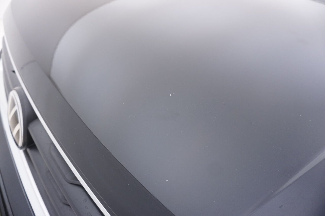 Volkswagen T-Roc — photo 27