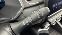 Renault Captur 1.3 TCe mild hybrid 160ch Iconic EDC — photo 31