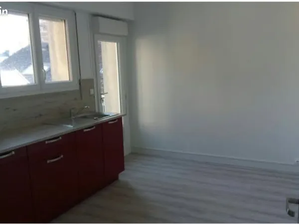 Appartement 58 m² centre de Doué