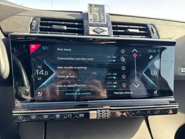 Ds Ds 7 ds7 crossback hybride e-tense 300 eat8 4x4 — photo 20