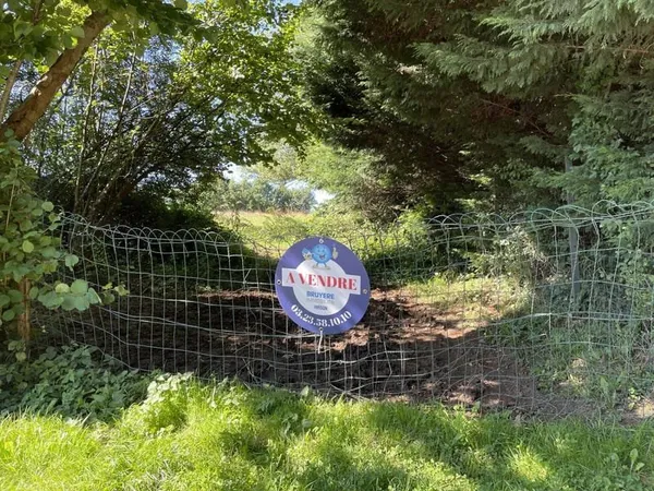 TERRAIN CONSTRUCTIBLE A SIGNY LE PETIT