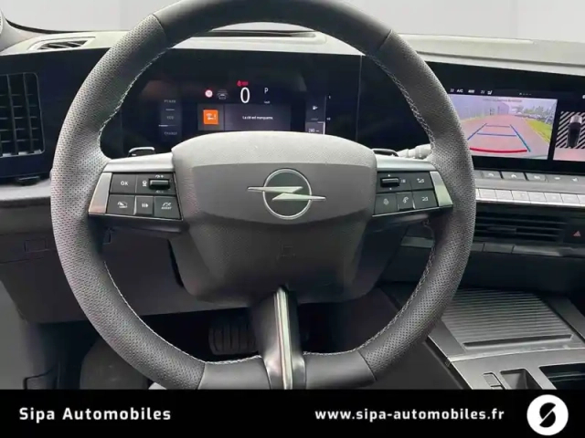 Opel Astra sports tourer 1.2 turbo hybride 145 ch automatique — photo 13
