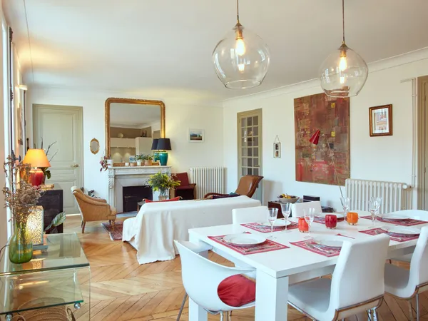 Vends appartement élégant avec balcon filant, vue dégagée