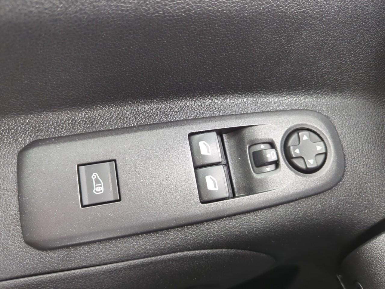 Citroën Berlingo van m 650 bluehdi 100 s&s bvm5 driver — photo 23