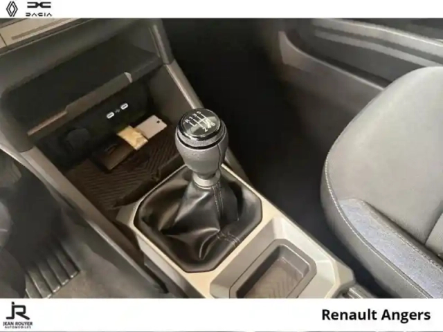 Dacia Duster 1.0 eco-g 100ch journey — photo 6