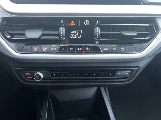 Bmw Serie 1 118i 136 ch dkg7 — photo 85