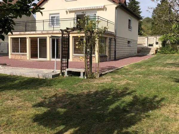 Beau Pavillon rénové