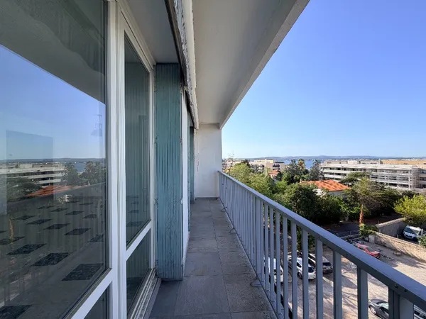 VENTE APPARTEMENT 4 PIECES À SÈTE (34200) DERNIER ÉTAGE, TRAVERSANT + TERRASSE