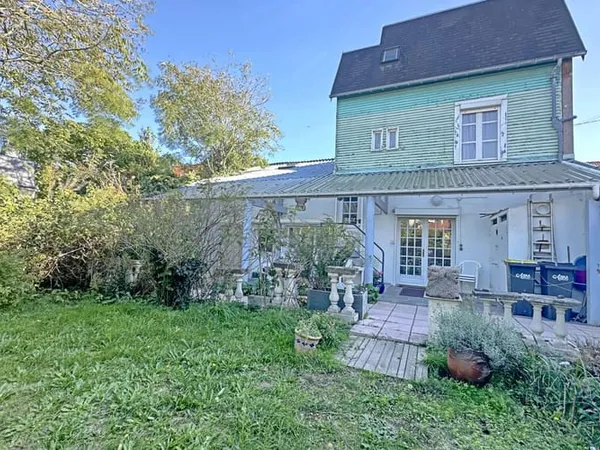 Maison 7 pièces 141 m²