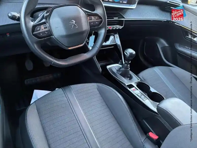 Peugeot 208 1.2 puretech 100ch s&amp;s allure — photo 15
