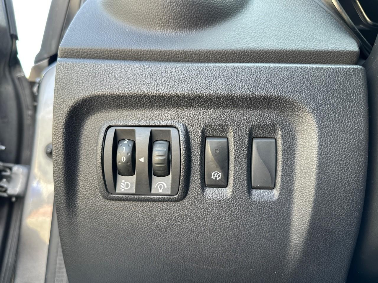 Renault Captur 0.9 tce 90ch energy intens euro6c — photo 23