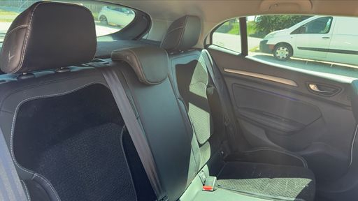 Renault Megane 1.2 TCe 130 Energy - GT Line – 2018 – 99525 km – Essence – Boîte Manuelle — photo 19