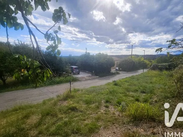 Terrain 438 m²