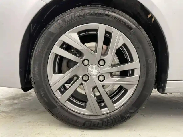 Peugeot 208 puretech 100 s&amp;s bvm6 — photo 51