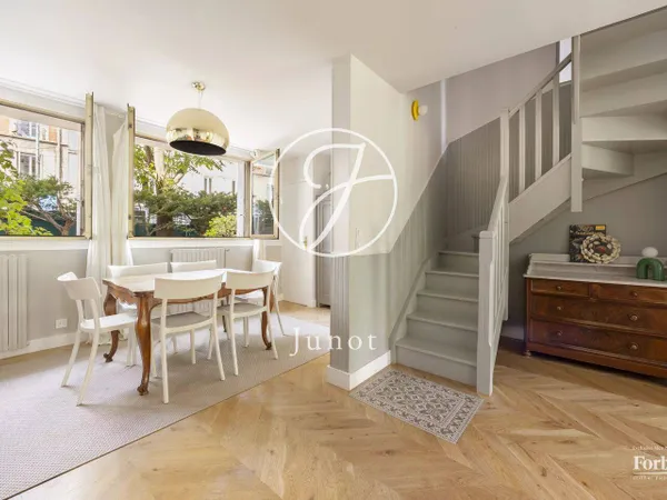 Appartement 7 pièces 170 m²