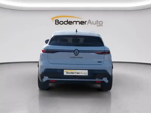 Renault Megane e-tech ev60 220 ch optimum charge — photo 4