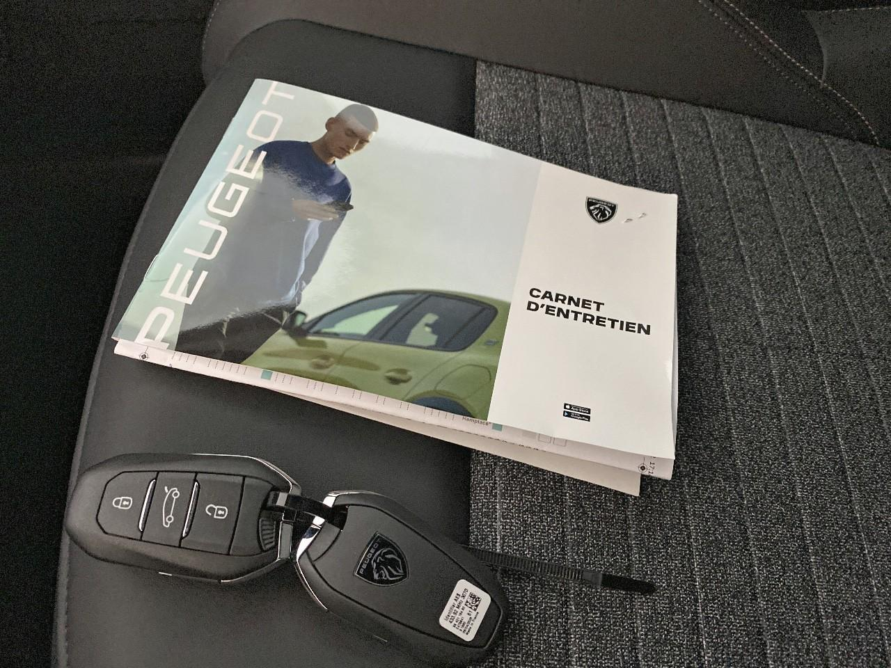 Peugeot 5008 hybrid 145 ch e-dcs6 allure — photo 18