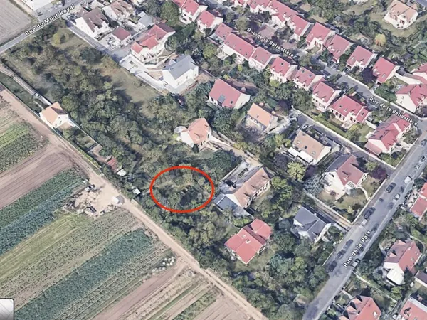 Terrain constructible 582 m²