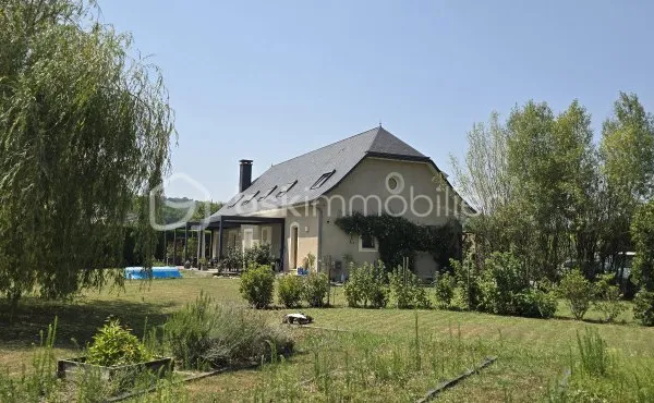 Maison 8 pièces 257 m²